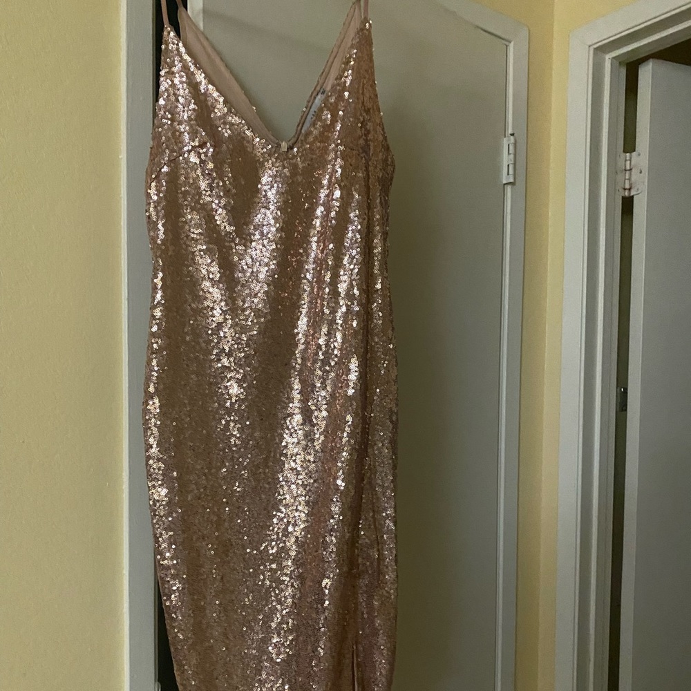 🧡💛3/$99🧡💛Gold sequin dress